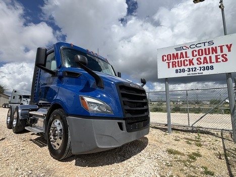 2021 FREIGHTLINER CASCADIA 116 Tandem Axle Daycab #1273