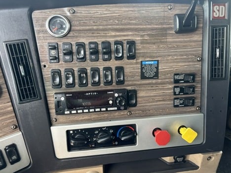 https://www.imanpro.net/pub/co/ccts/photo/1274/TH_20.jpg?20260616113314