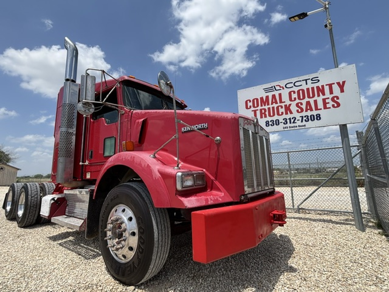 2011 KENWORTH T800 Tandem Axle Sleeper #1 2011 KENWORTH T800 Tandem Axle Sleeper #1