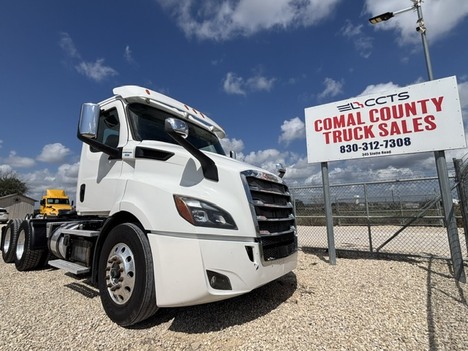 2019 FREIGHTLINER CASCADIA 116 Tandem Axle Daycab #1293