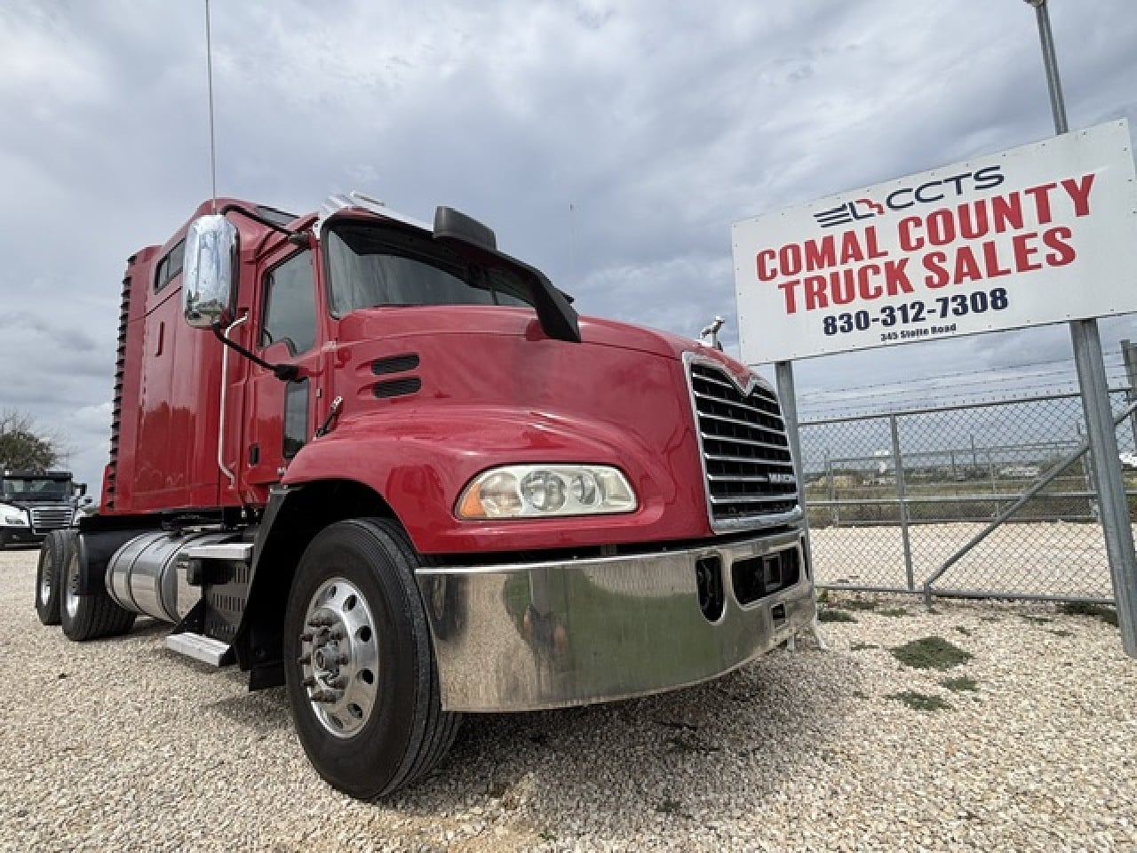 2017 MACK CXU613 Tandem Axle Sleeper #1 2017 MACK CXU613 Tandem Axle Sleeper #1