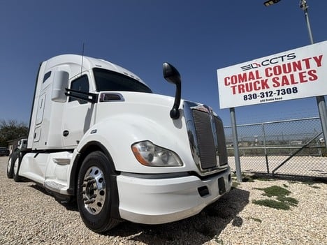 2020 KENWORTH T680 Tandem Axle Sleeper #1305 2020 KENWORTH T680 Tandem Axle Sleeper #1305