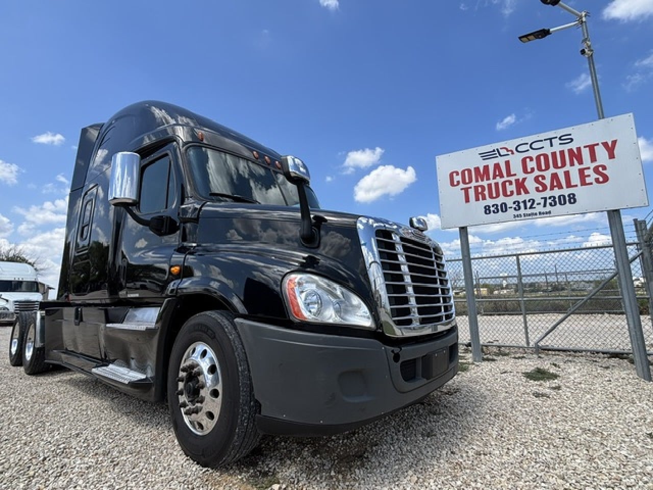 2016 FREIGHTLINER CASCADIA Tandem Axle Sleeper #1 2016 FREIGHTLINER CASCADIA Tandem Axle Sleeper #1