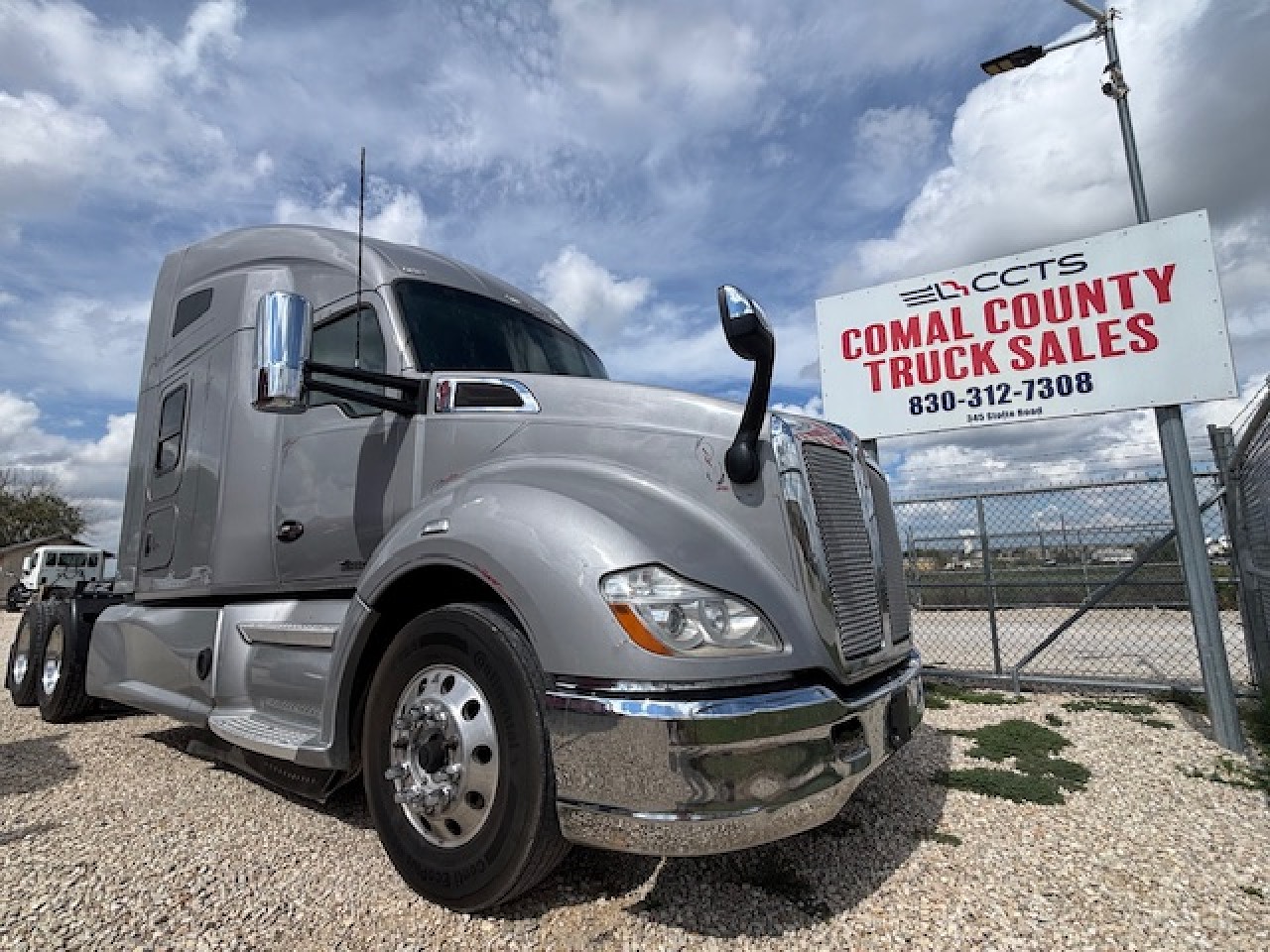 2019 KENWORTH T680 Tandem Axle Sleeper #1 2019 KENWORTH T680 Tandem Axle Sleeper #1