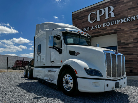 2019 PETERBILT 579 Sleeper #1304