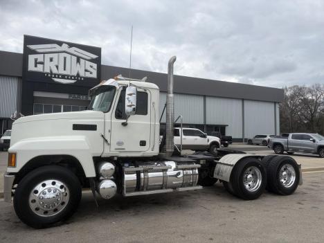 2019-mack-pinnacle-64t-daycab #1828