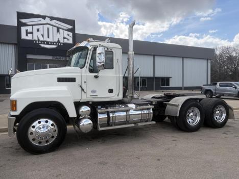 2021-mack-pinnacle-64t-daycab #1829