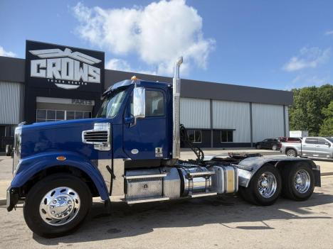 2022-freightliner-122sd-daycab #1832