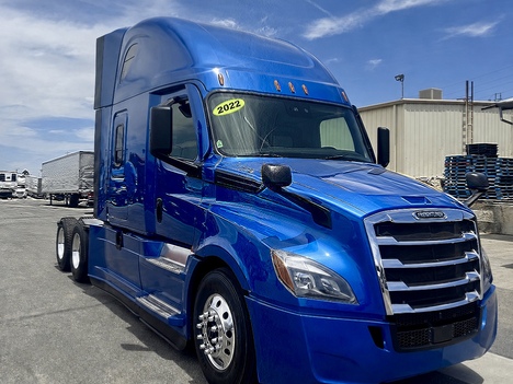 2022 FREIGHTLINER CASCADIA PT126064ST Sleeper #1507