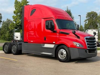 USED 2020 FREIGHTLINER CASCADIA 126 SLEEPER TRUCK #$vid