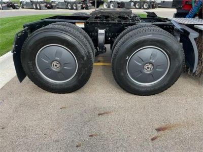 USED 2020 FREIGHTLINER CASCADIA 126 SLEEPER TRUCK #$vid