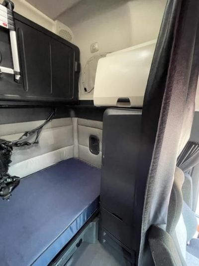 USED 2020 FREIGHTLINER CASCADIA 126 SLEEPER TRUCK #$vid