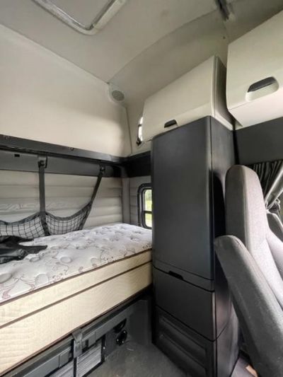 USED 2018 FREIGHTLINER CASCADIA 126 SLEEPER TRUCK #$vid