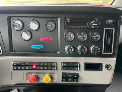 USED 2018 FREIGHTLINER CASCADIA 126 SLEEPER TRUCK #$vid