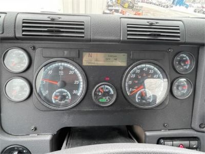 USED 2016 FREIGHTLINER CASCADIA 113 DAYCAB TRUCK #$vid