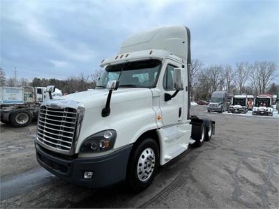 USED 2016 FREIGHTLINER CASCADIA 125 DAYCAB TRUCK #$vid