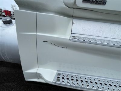 USED 2016 FREIGHTLINER CASCADIA 125 DAYCAB TRUCK #$vid