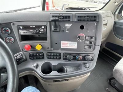 USED 2016 FREIGHTLINER CASCADIA 113 DAYCAB TRUCK #$vid