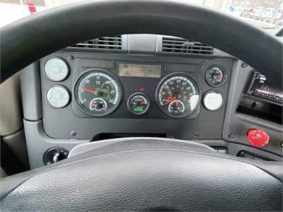 USED 2016 FREIGHTLINER CASCADIA 113 DAYCAB TRUCK #$vid