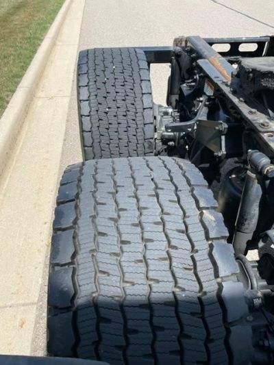 USED 2018 FREIGHTLINER CASCADIA 126 SLEEPER TRUCK #$vid