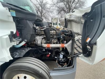USED 2018 FREIGHTLINER CASCADIA 126 DAYCAB TRUCK #$vid