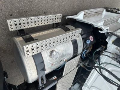 USED 2018 FREIGHTLINER CASCADIA 126 DAYCAB TRUCK #$vid