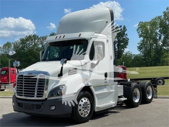 USED 2016 FREIGHTLINER CASCADIA 113 DAYCAB TRUCK #1297