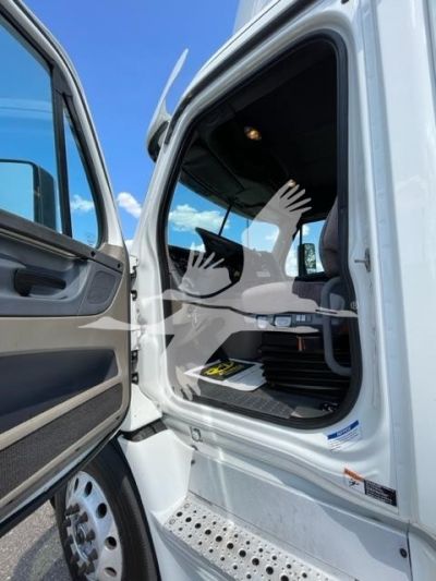USED 2016 FREIGHTLINER CASCADIA 113 DAYCAB TRUCK #$vid