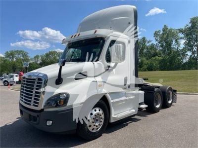 USED 2016 FREIGHTLINER CASCADIA 113 DAYCAB TRUCK #$vid