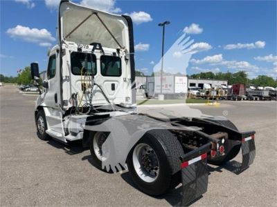 USED 2016 FREIGHTLINER CASCADIA 113 DAYCAB TRUCK #$vid