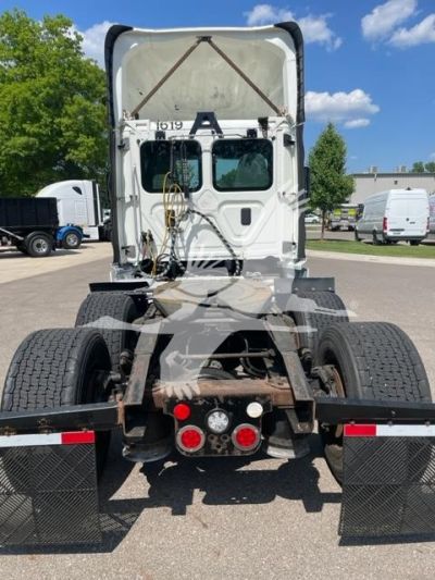 USED 2016 FREIGHTLINER CASCADIA 113 DAYCAB TRUCK #$vid