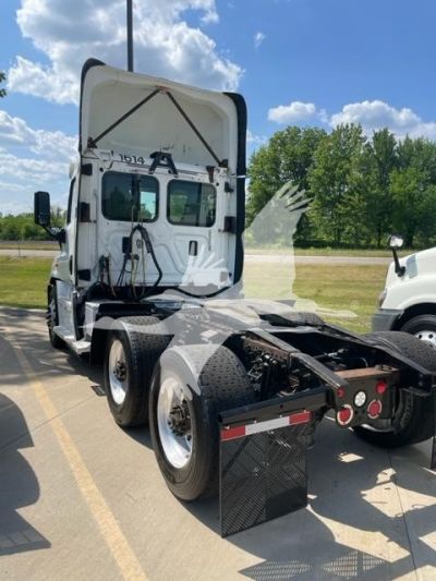 USED 2016 FREIGHTLINER CASCADIA 113 DAYCAB TRUCK #$vid
