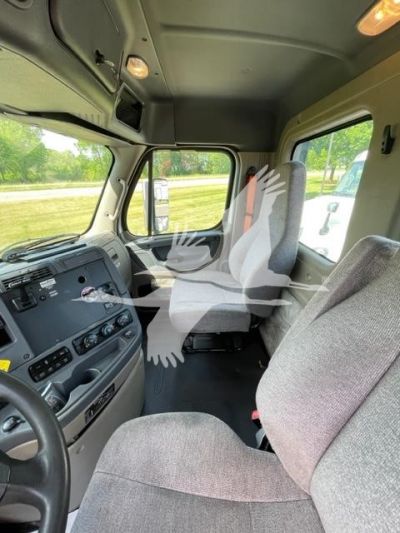 USED 2016 FREIGHTLINER CASCADIA 113 DAYCAB TRUCK #$vid