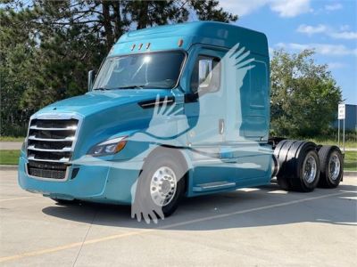 USED 2021 FREIGHTLINER CASCADIA 126 SLEEPER TRUCK #$vid