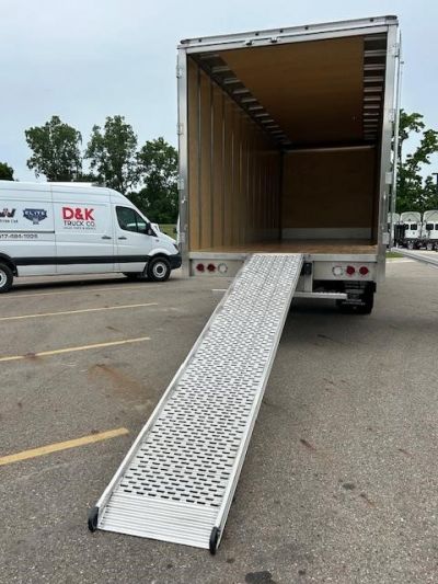 NEW 2024 ISUZU FTR MOVING TRUCK #$vid
