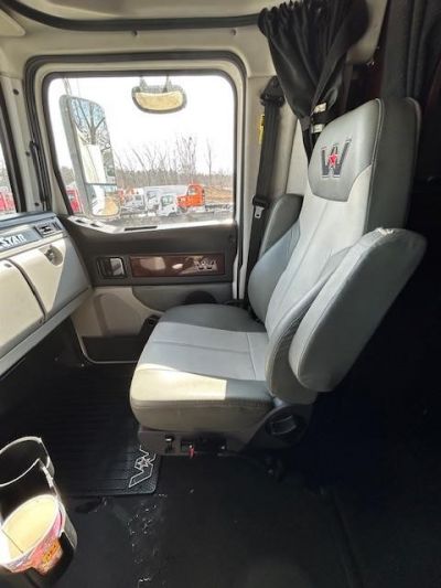 USED 2019 WESTERN STAR 5700XE SLEEPER TRUCK #$vid