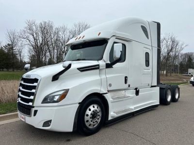 USED 2022 FREIGHTLINER CASCADIA 126 SLEEPER TRUCK #$vid