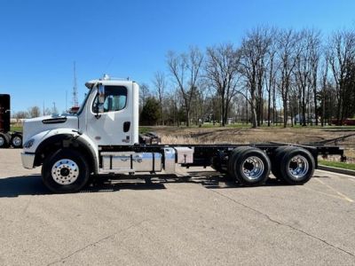 NEW 2025 FREIGHTLINER BUSINESS CLASS M2 112 CAB CHASSIS TRUCK #$vid