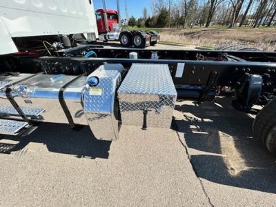 NEW 2025 FREIGHTLINER BUSINESS CLASS M2 112 CAB CHASSIS TRUCK #$vid
