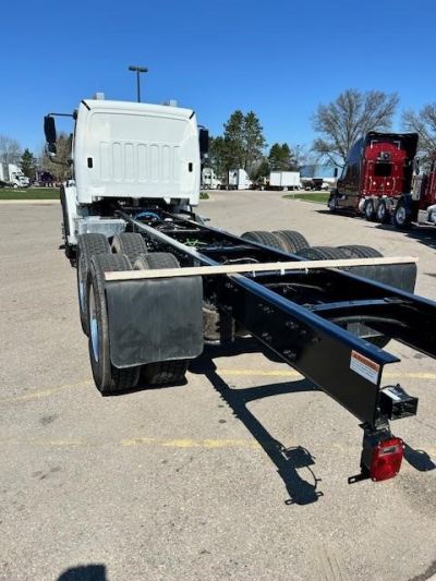 NEW 2025 FREIGHTLINER BUSINESS CLASS M2 112 CAB CHASSIS TRUCK #$vid