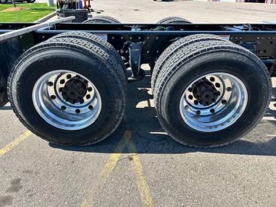 NEW 2025 FREIGHTLINER BUSINESS CLASS M2 112 CAB CHASSIS TRUCK #$vid