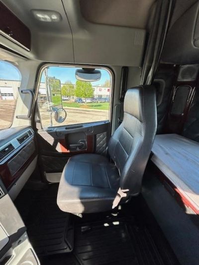 USED 2016 FREIGHTLINER 122SD DAYCAB TRUCK #$vid