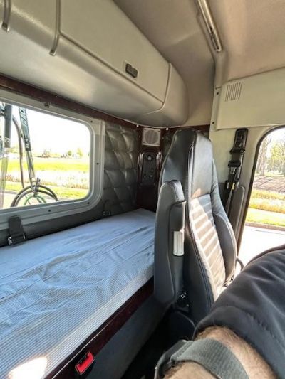 USED 2016 FREIGHTLINER 122SD DAYCAB TRUCK #$vid