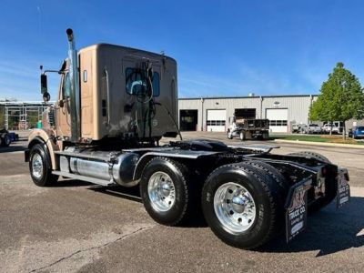 USED 2016 FREIGHTLINER 122SD DAYCAB TRUCK #$vid