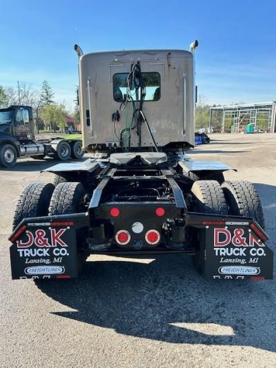 USED 2016 FREIGHTLINER 122SD DAYCAB TRUCK #$vid
