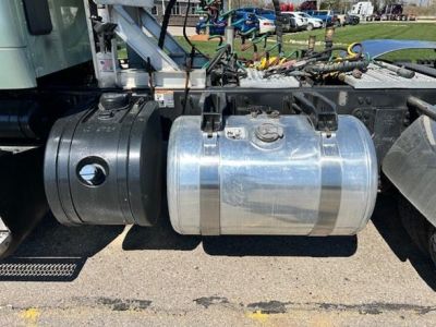 USED 2019 PETERBILT 567 DAYCAB TRUCK #$vid