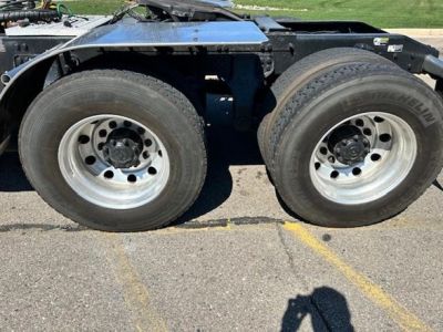 USED 2019 PETERBILT 567 DAYCAB TRUCK #$vid