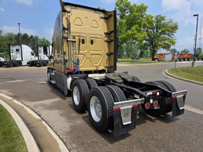 USED 2014 FREIGHTLINER CASCADIA 125 EVOLUTION SLEEPER TRUCK #$vid