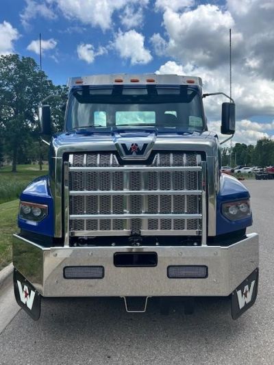 USED 2026 WESTERN STAR 49X DAYCAB TRUCK #$vid