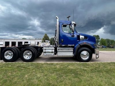 USED 2026 WESTERN STAR 49X DAYCAB TRUCK #$vid